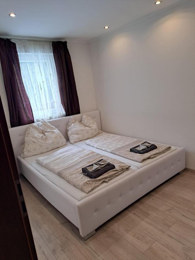Blue Line Apartements 아르놀드슈타인 외부 사진